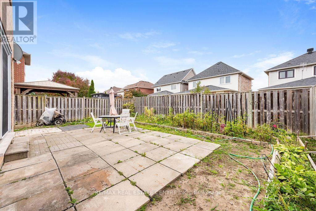 3696 WATERFALL CRESCENT - 45