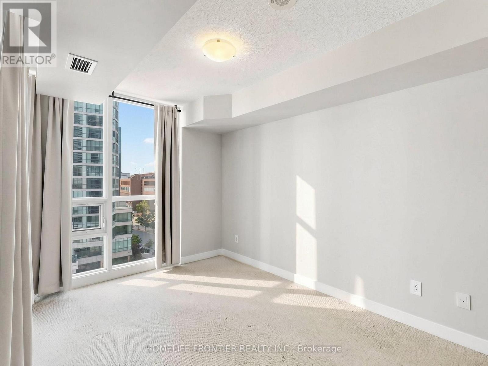 33 Bay Street — photo 12