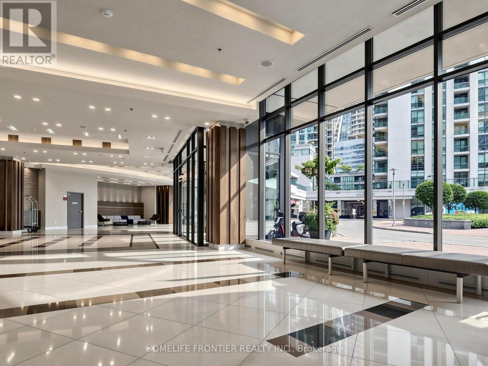 33 Bay Street — photo 4