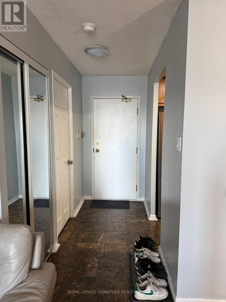 285 Enfield Place — photo 17