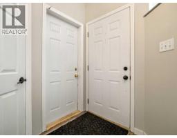204 Mt Rundle Road W - photo 4