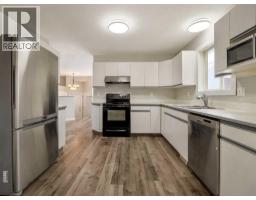 204 Mt Rundle Road W - photo 13