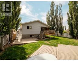 204 Mt Rundle Road W - photo 39