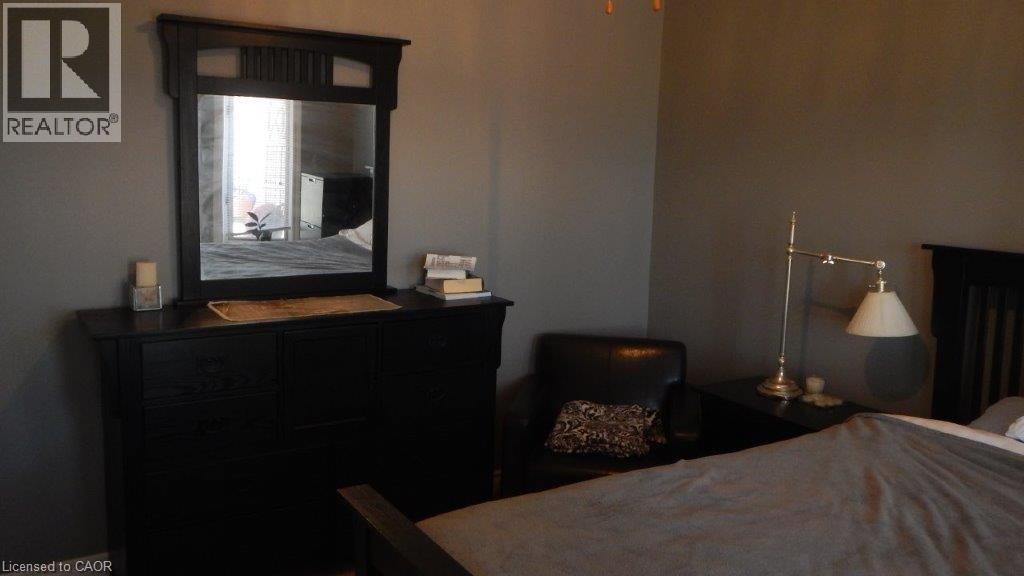 39 Cedar Street — photo 22