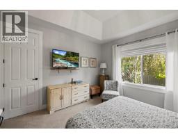 688 Lowry's Rd, French Creek, BC V9P2N9 Photo 15