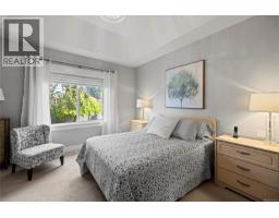 688 Lowry's Rd, French Creek, BC V9P2N9 Photo 16