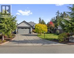 688 Lowry's Rd, French Creek, BC V9P2N9 Photo 39
