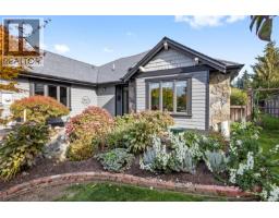 688 Lowry's Rd, French Creek, BC V9P2N9 Photo 37