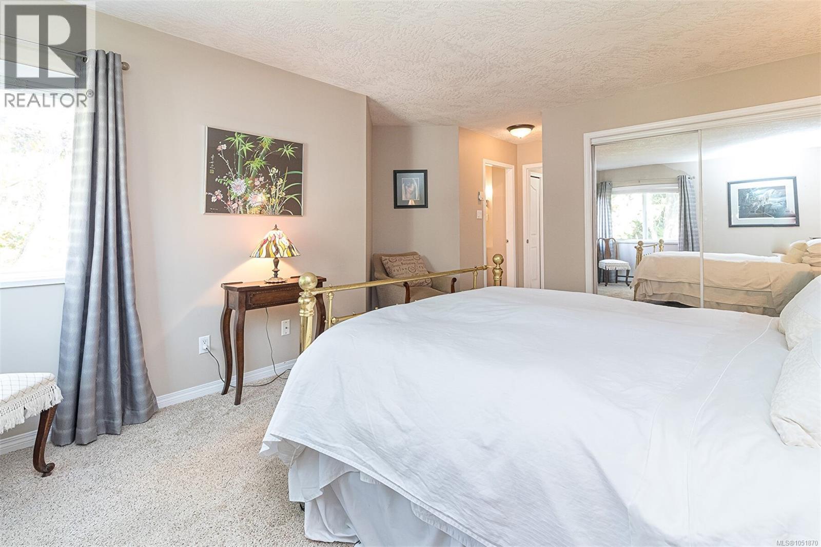 #15 118 Aldersmith Pl - 23
