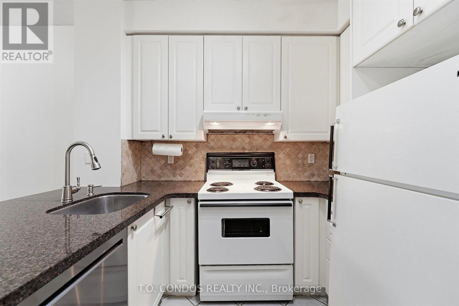 304 - 555 YONGE STREET, Toronto (Church-Yonge Corridor) — photo 10