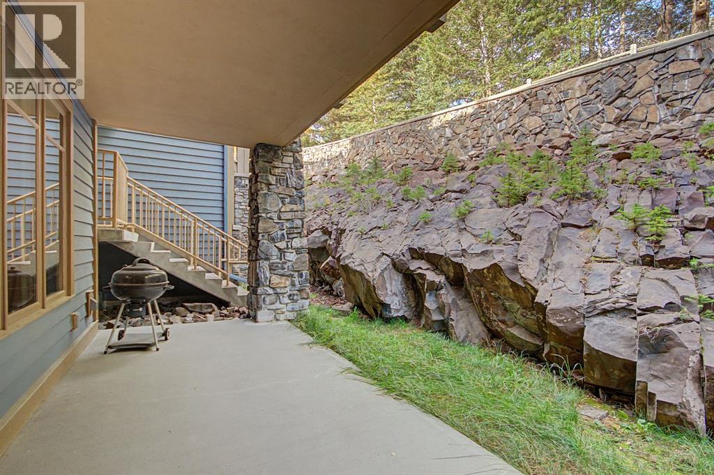 #104 140 Stonecreek Road - 31