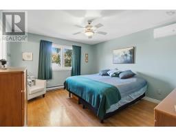 4pc Bathroom - 32 Bow Street, Dartmouth, NS B2Y4P6 Photo 17