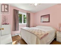 32 Bow Street, Dartmouth, NS B2Y4P6 Photo 22