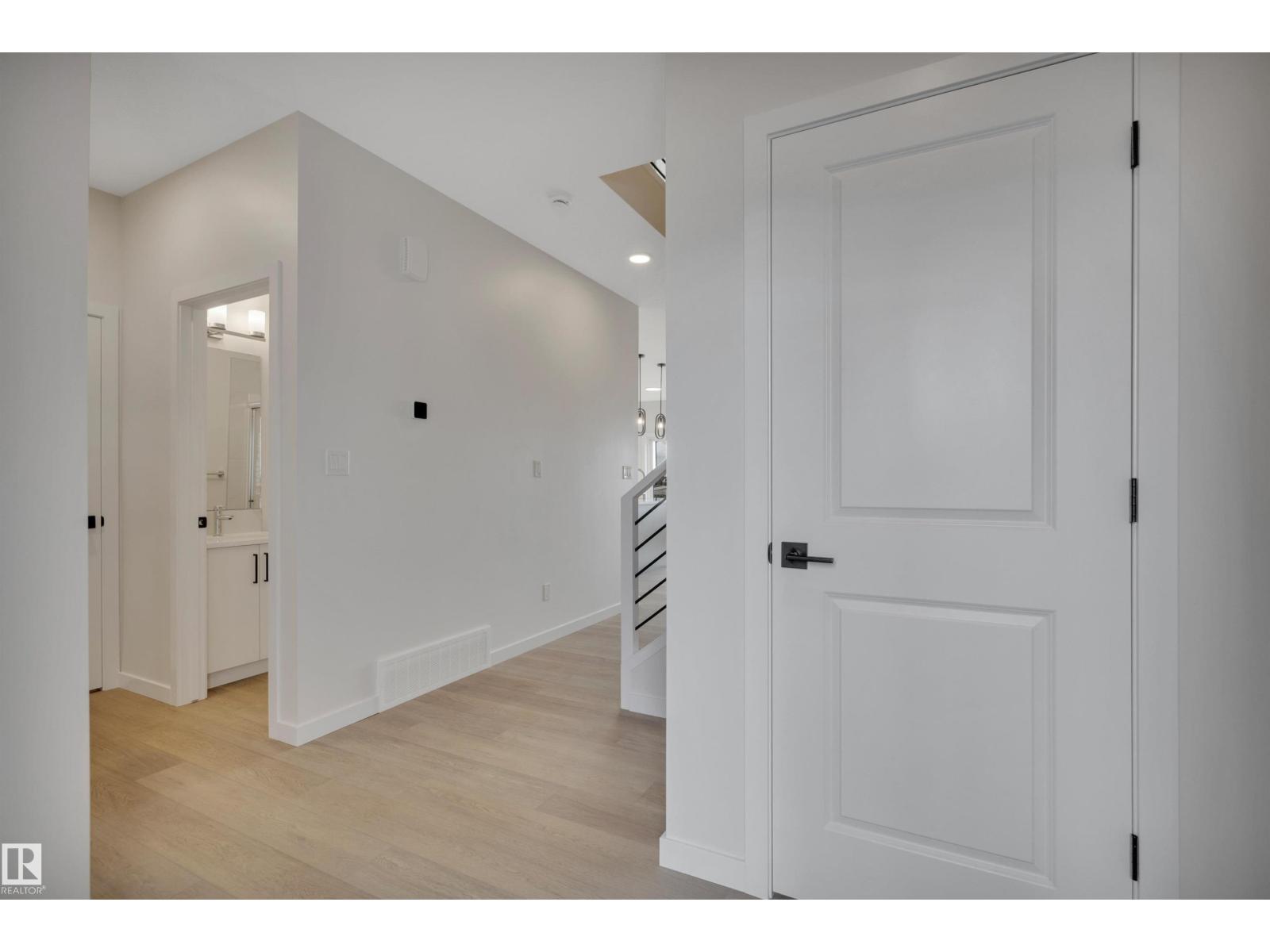 5441 Hawthorn RU SW, Edmonton — photo 6