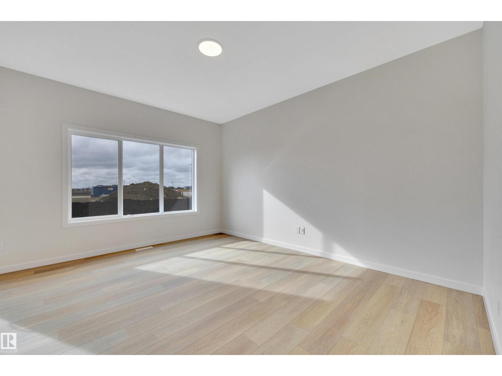 5441 Hawthorn RU SW, Edmonton — photo 8
