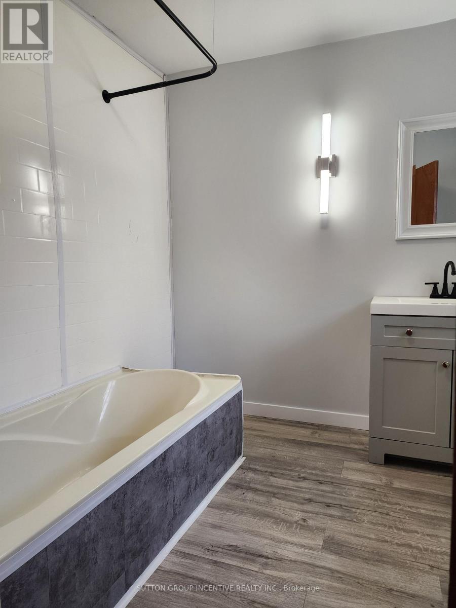 92 Francis Street — photo 8