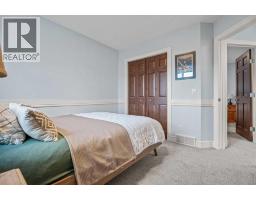 295 Aspen Hills Close SW - photo 35