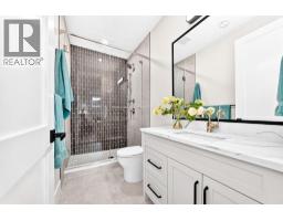 3743 36 Avenue SW - photo 36