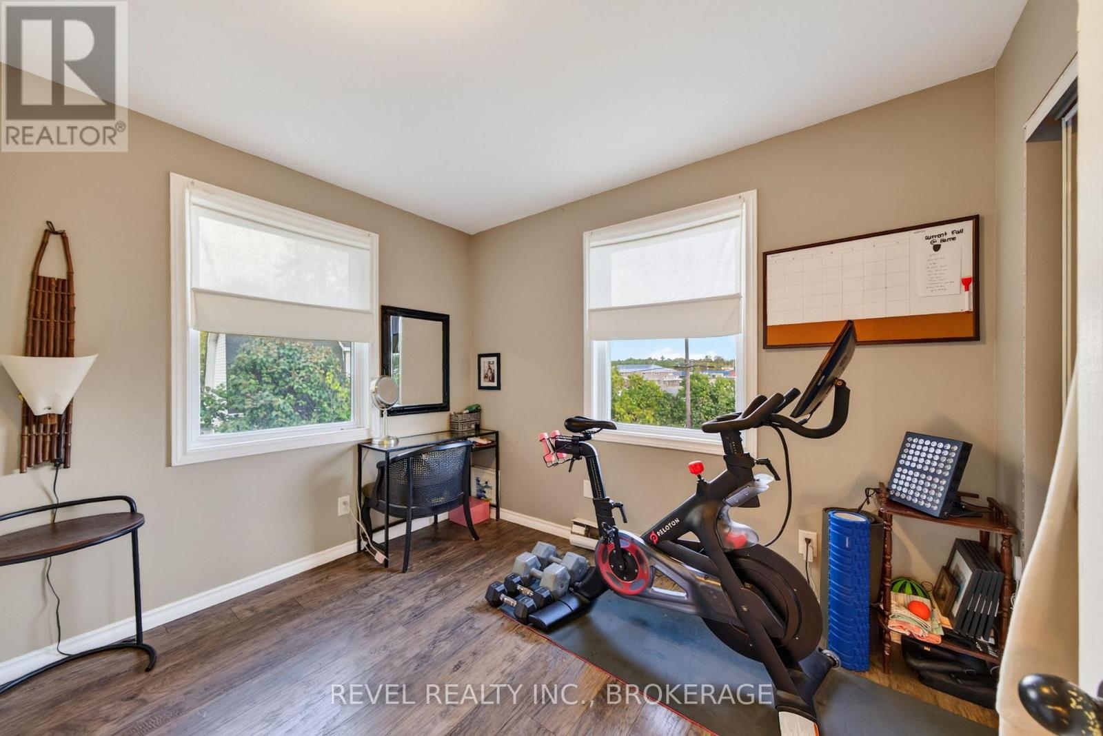 637 COLLINS BAY ROAD - 26