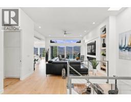 3671 Mckinley Beach Drive, Kelowna, BC V1V3G2 Photo 19