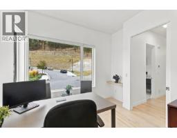 3671 Mckinley Beach Drive, Kelowna, BC V1V3G2 Photo 44