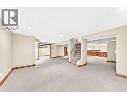 120 Woodacres Drive Sw, Calgary, AB T2W4Z8 Photo 35