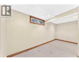 120 Woodacres Drive Sw, Calgary, AB T2W4Z8 Photo 37