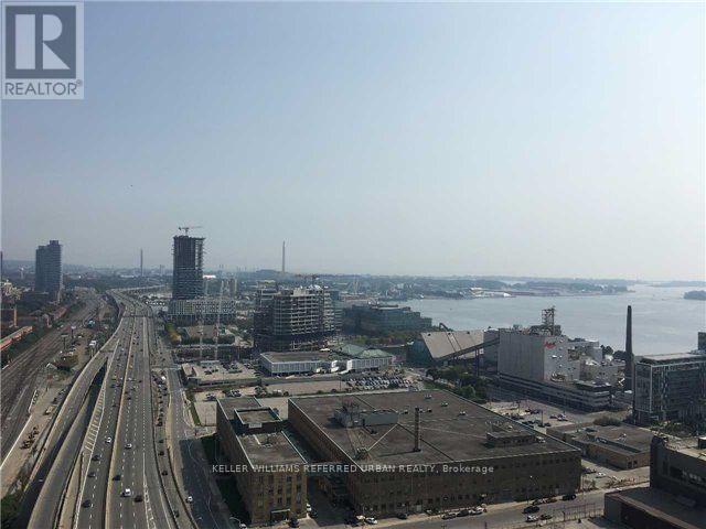 18 Yonge Street — photo 15