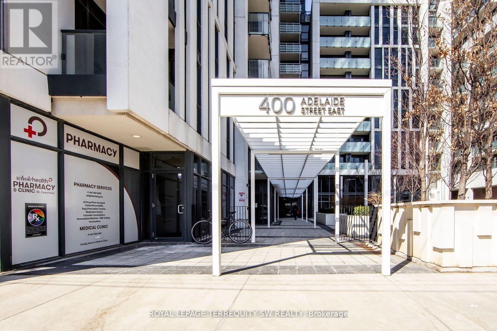 807 - 400 ADELAIDE STREET E, Toronto (Moss Park) — photo 2