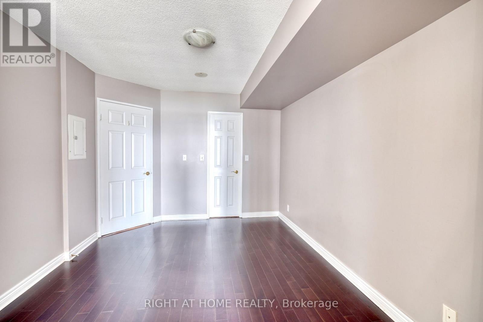 23 Hollywood Avenue — photo 16