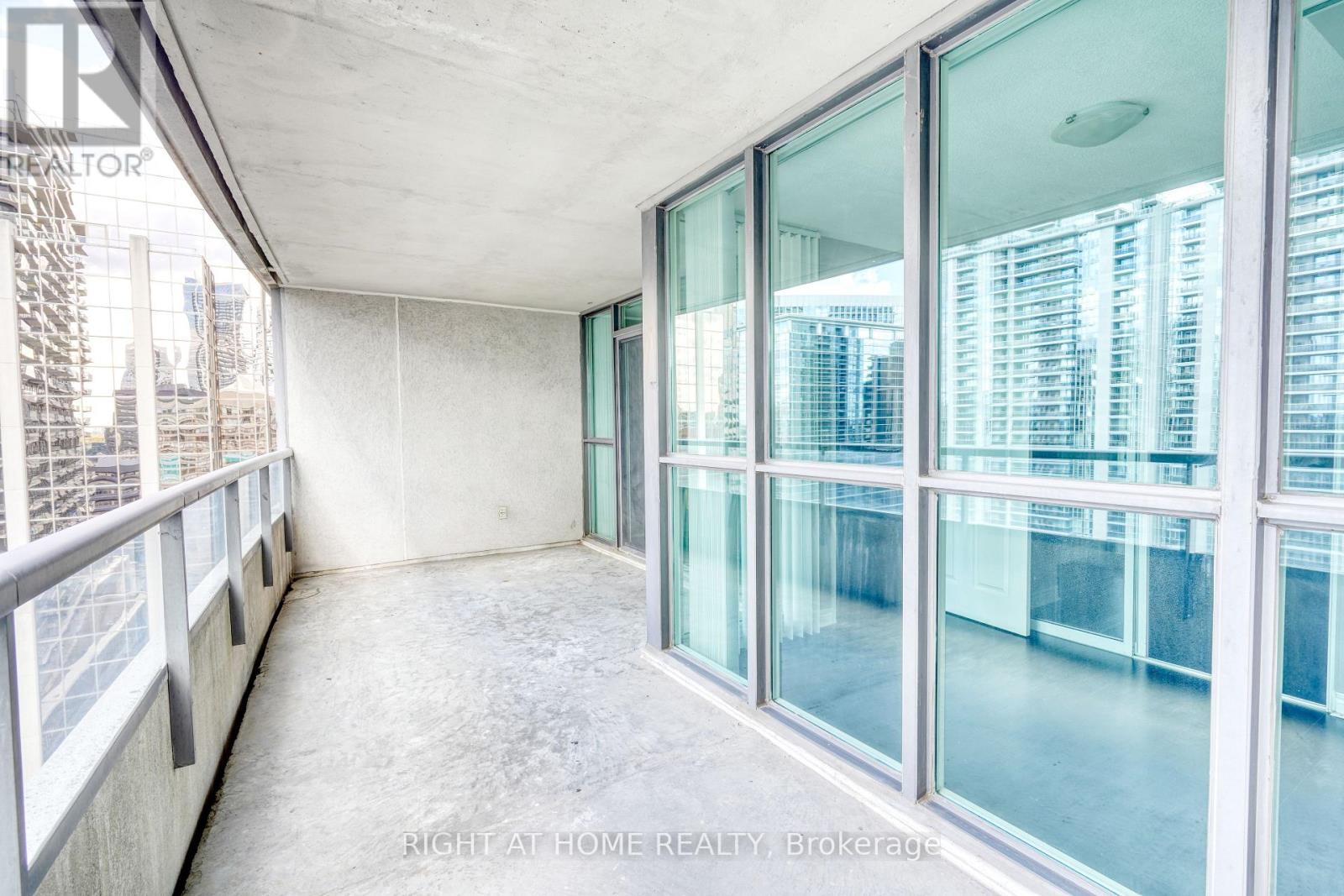 23 Hollywood Avenue — photo 22