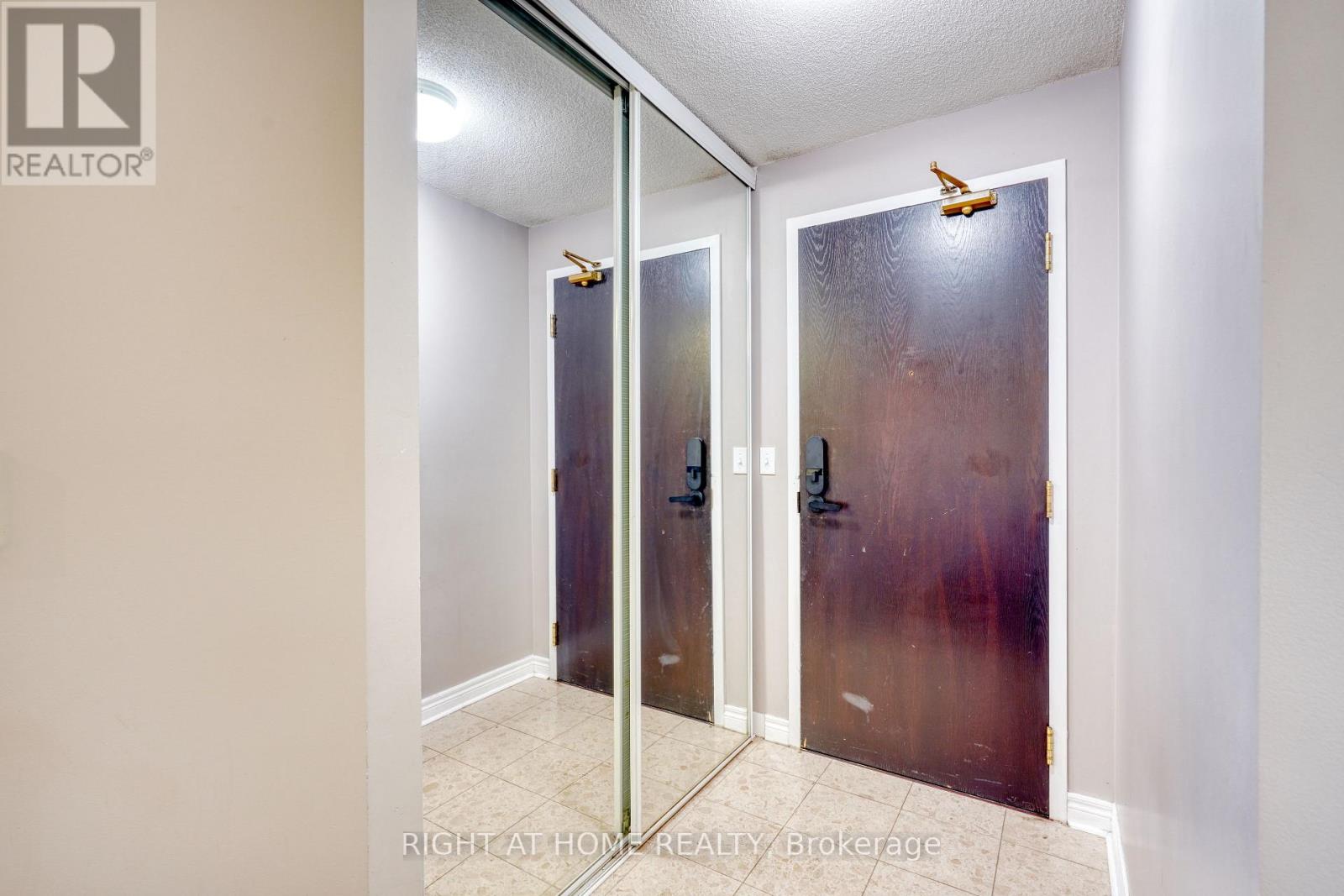 2501 - 23 HOLLYWOOD AVENUE, Toronto (Willowdale East) — photo 3