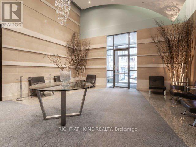 23 Hollywood Avenue — photo 33