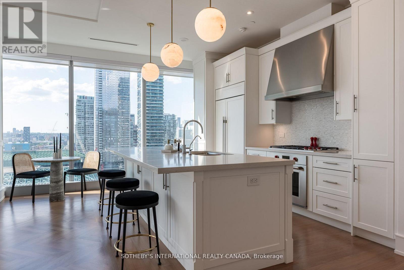 2301 - 183 WELLINGTON STREET W, Toronto (Waterfront Communities) — photo 10