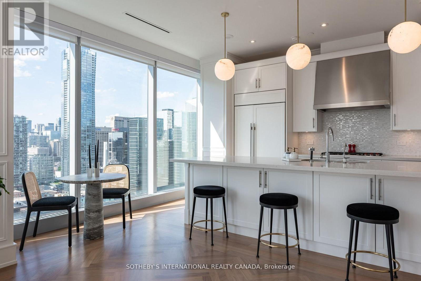 2301 - 183 WELLINGTON STREET W, Toronto (Waterfront Communities) — photo 9