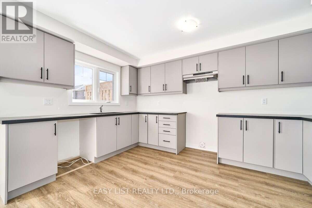 27 ADDYMAN CRESCENT - 27