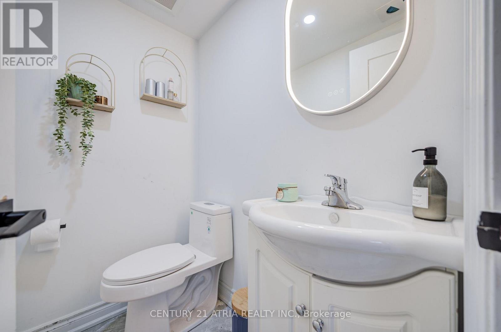 670 Elgin Street — photo 24