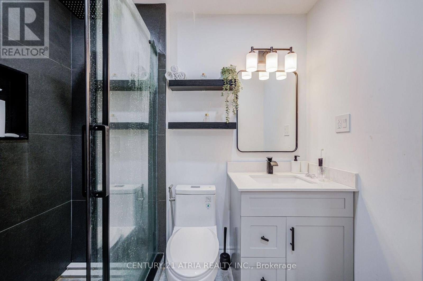 670 Elgin Street — photo 30