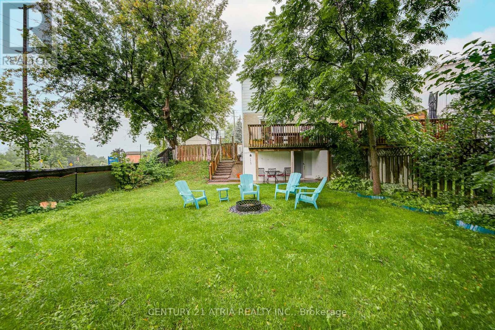 670 Elgin Street — photo 48