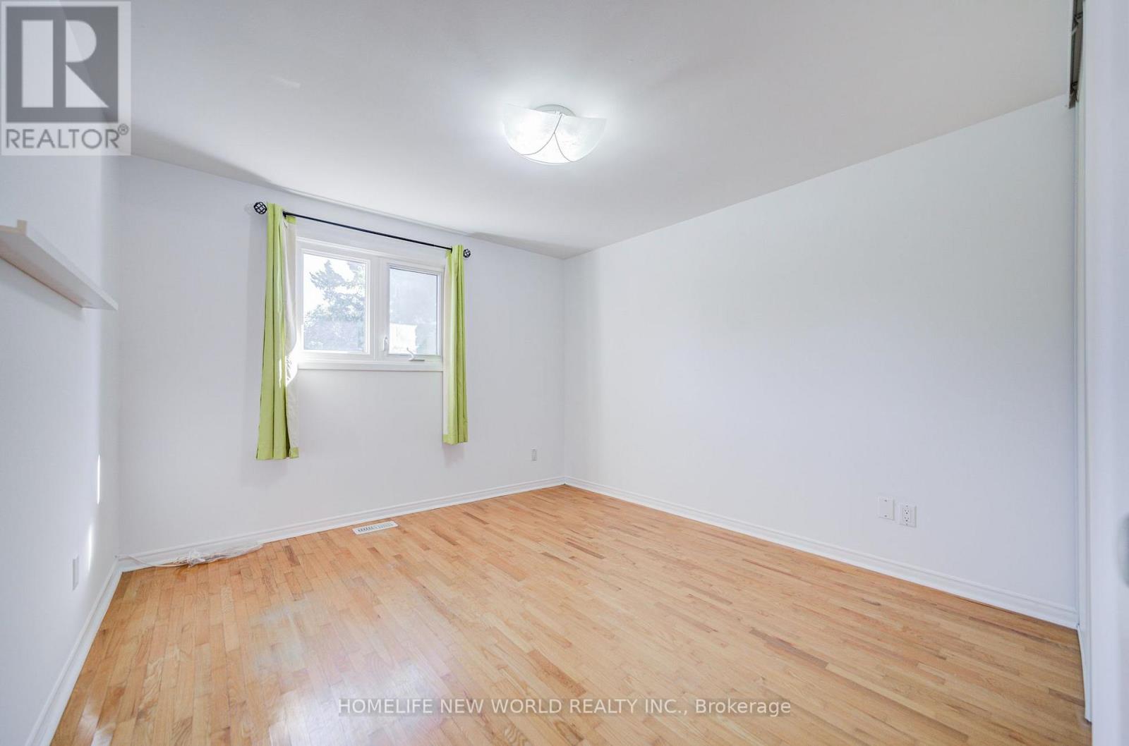 102 MADSEN CRESCENT - 29