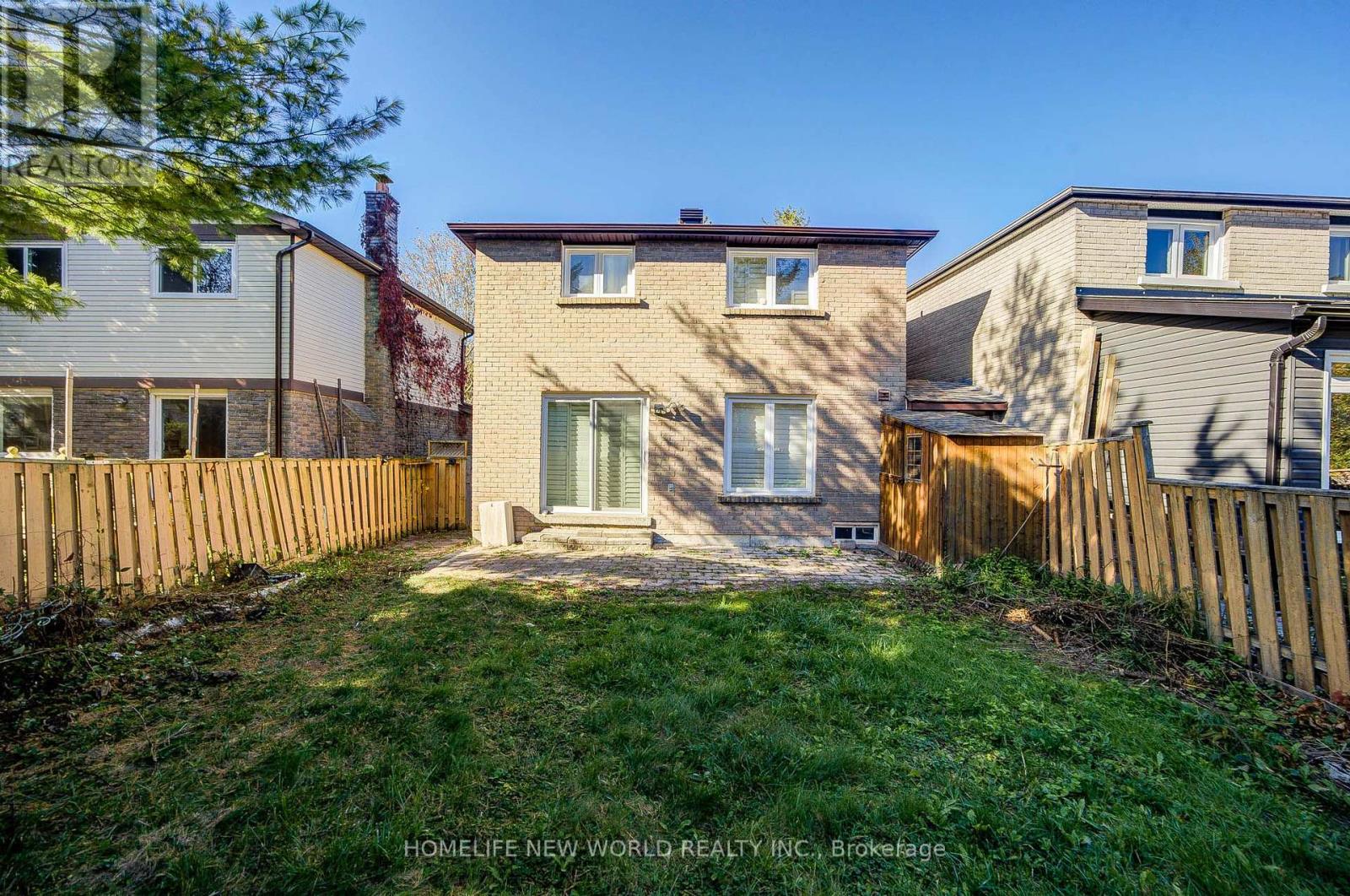 102 MADSEN CRESCENT - 48