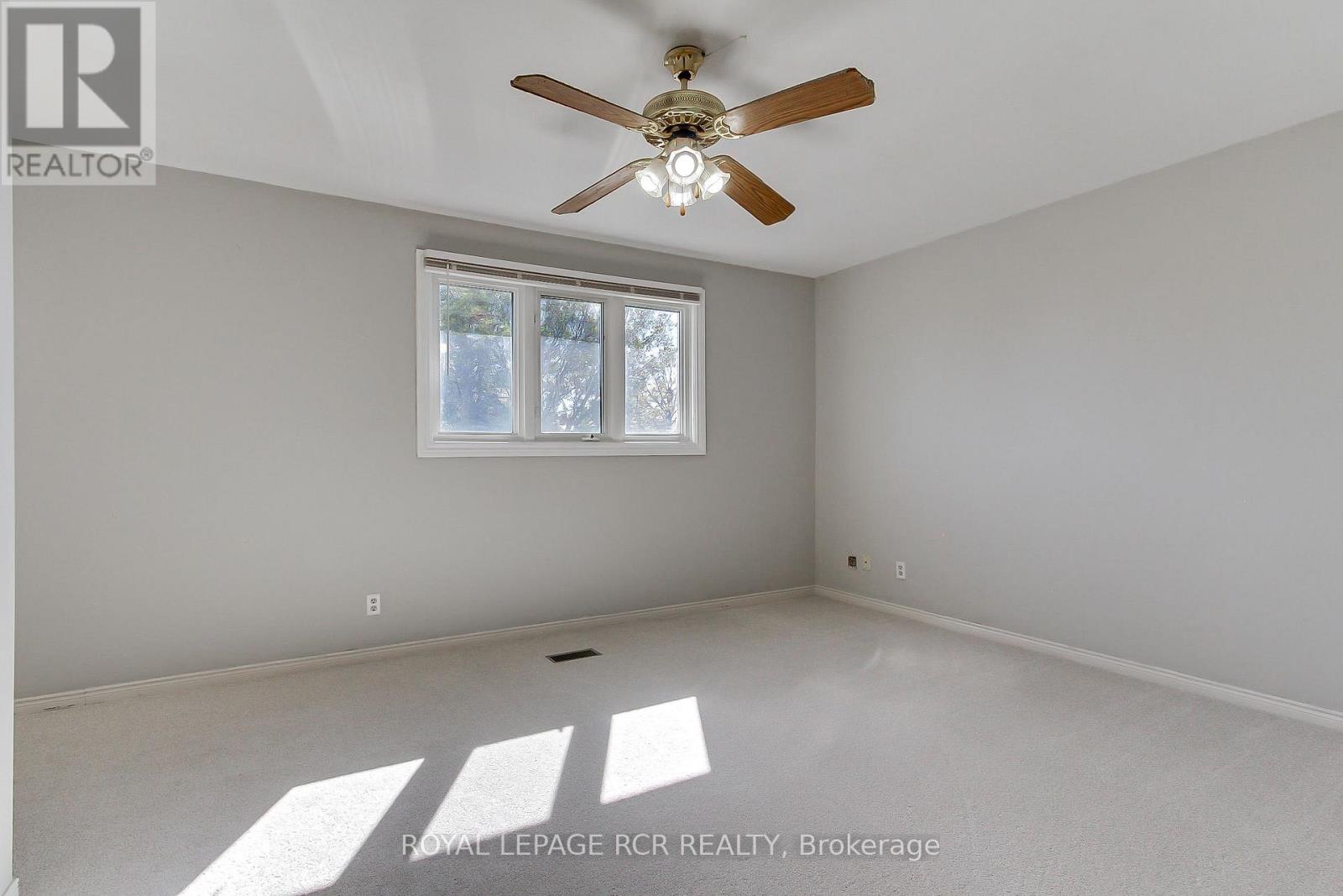 43 CROWN CRESCENT - 22