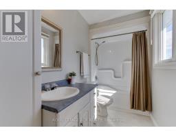 43 Crown Crescent, Bradford West Gwillimbury, ON L3Z2M4 Photo 24