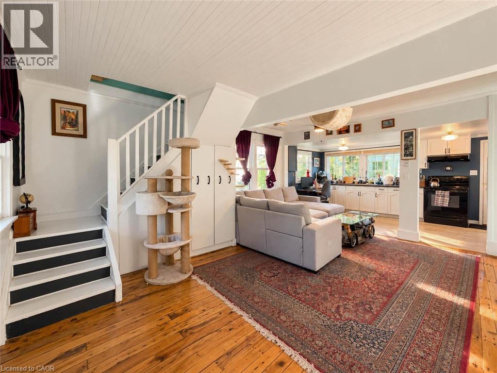 118 LINCOLN Road E, Crystal Beach — photo 10