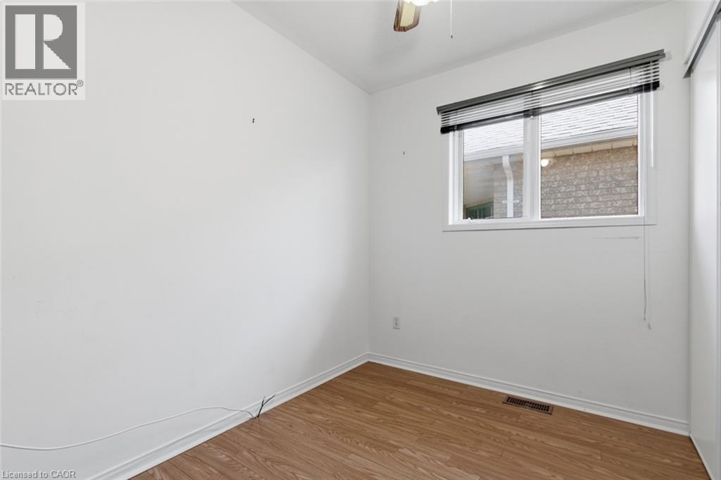 23 Madison Court West — photo 29