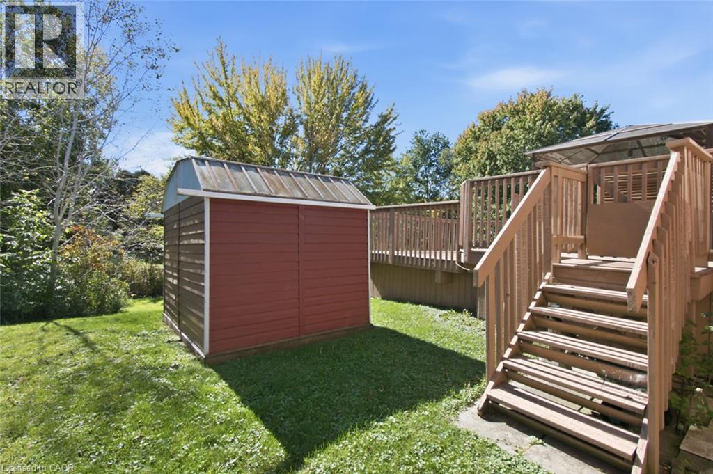 23 Madison Court West — photo 46