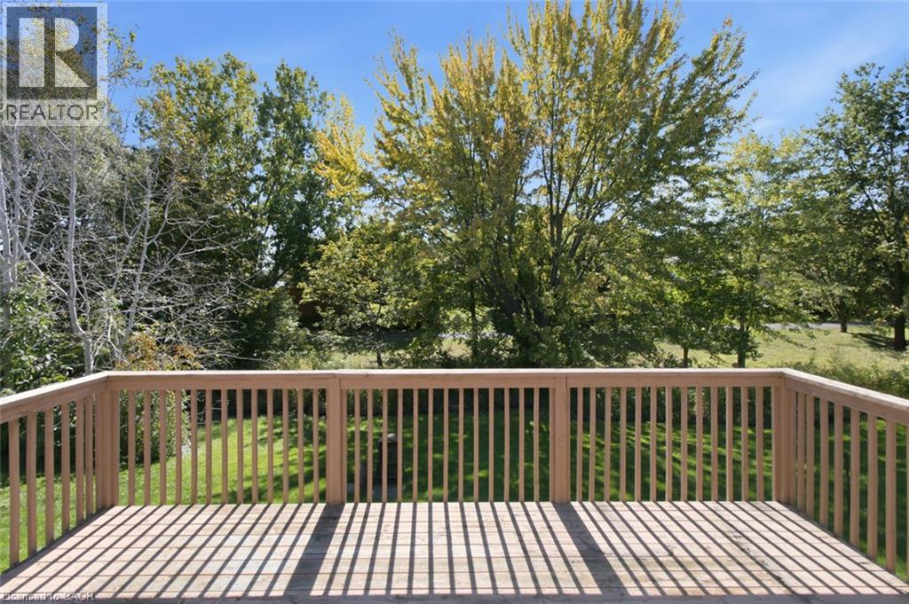 23 Madison Court West — photo 47