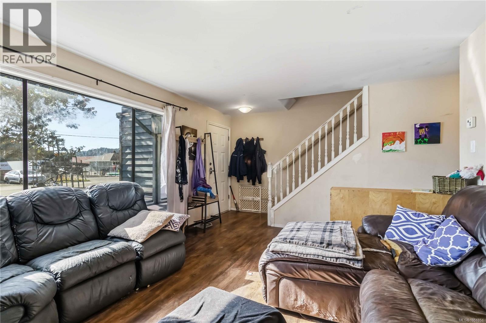  1024 Dunford Avenue, Langford