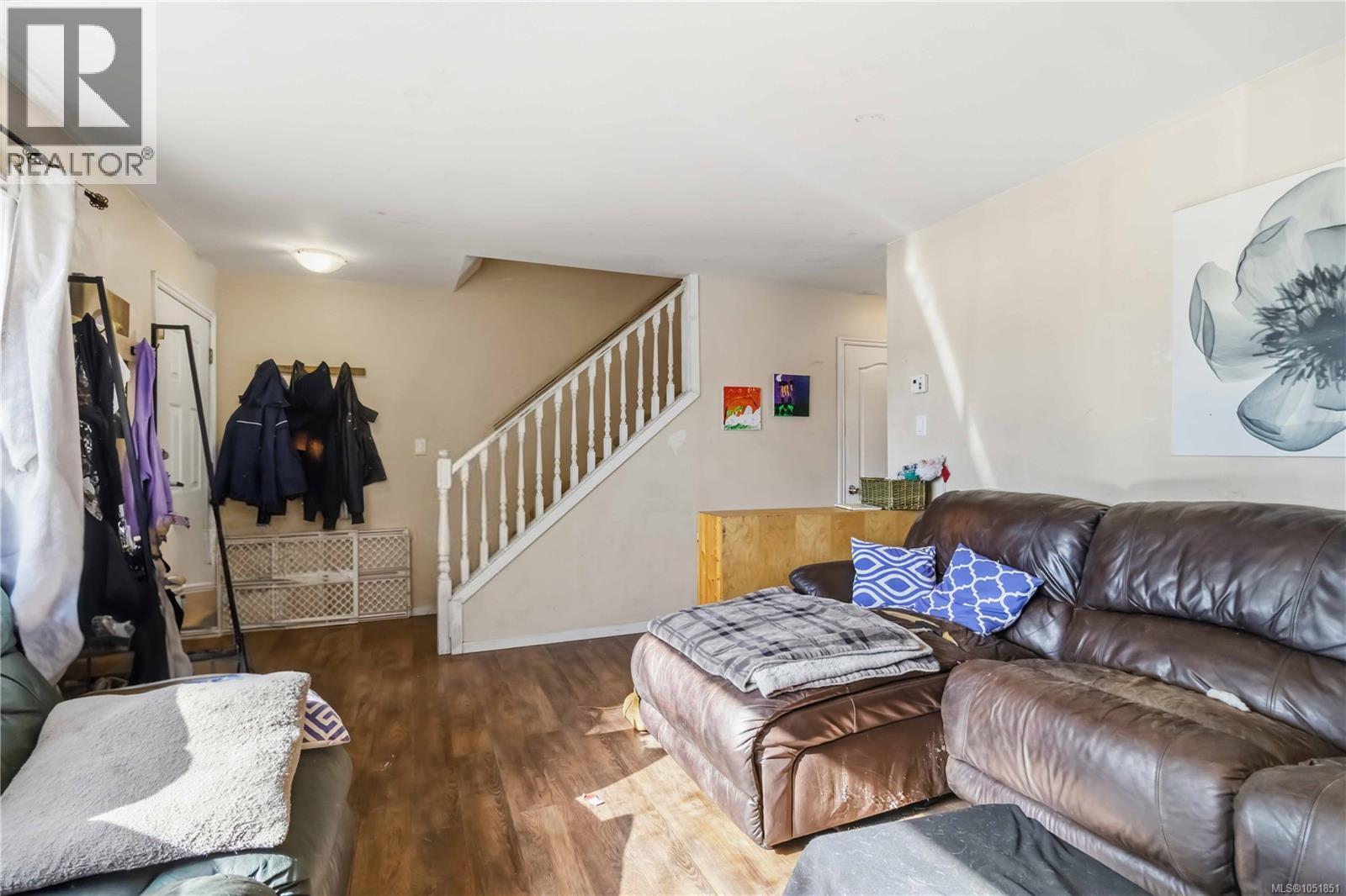  1024 Dunford Avenue, Langford