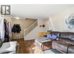 1024 Dunford Ave, Langford, BC V9B2S5 Photo 12